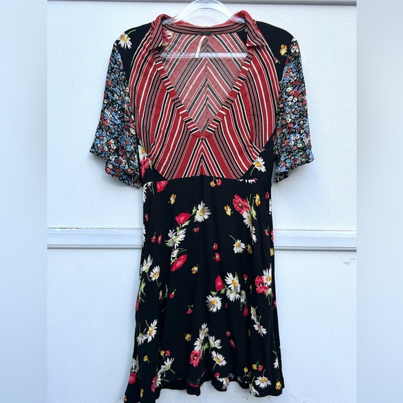 Free People Dress Women Sz 6 Mix It Up Printed Short Floral Striped Multi Boho - Picture 3 of 15